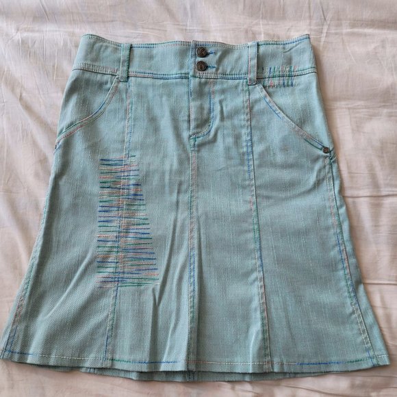 BCBGirls Light Wash Jean Skirt (Size 2) - Picture 1 of 8